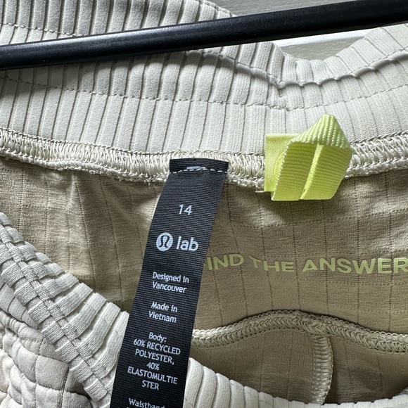 Lululemon Lab Grid-Textured High-Rise Jogger - Picture 3 of 5